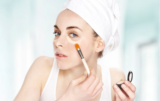 Causes of Dark Circles Under the Eyes + Treatment for Under-Eye Hollowness